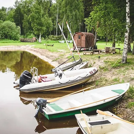 Campingplads Veldemani Suvemajakesed Vaibla