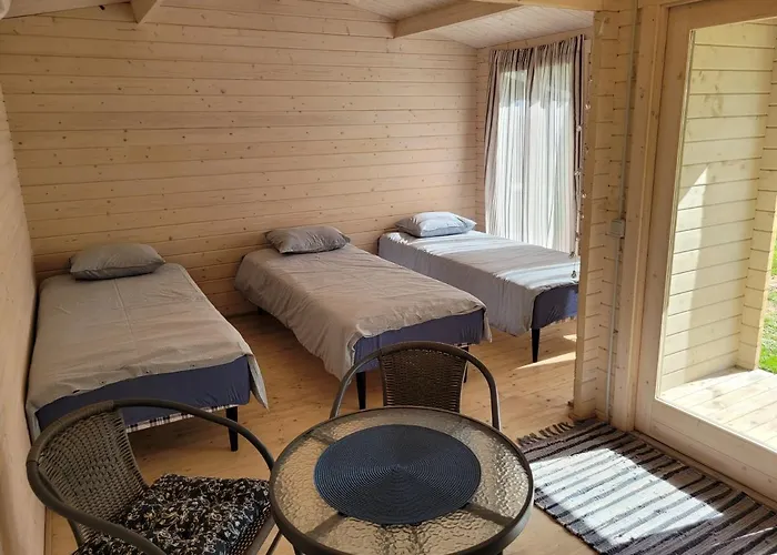 Campsite Veldemani Suvemajakesed Vaibla